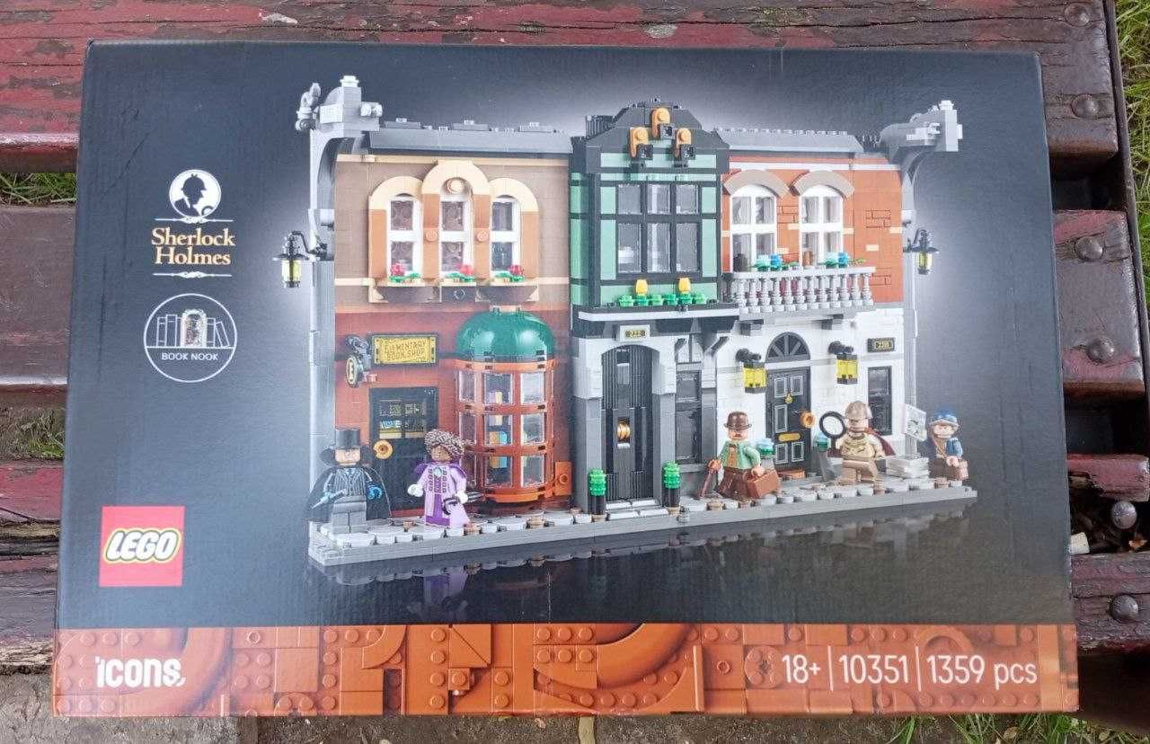 Lego (10351) Sherlock Holmes book nook