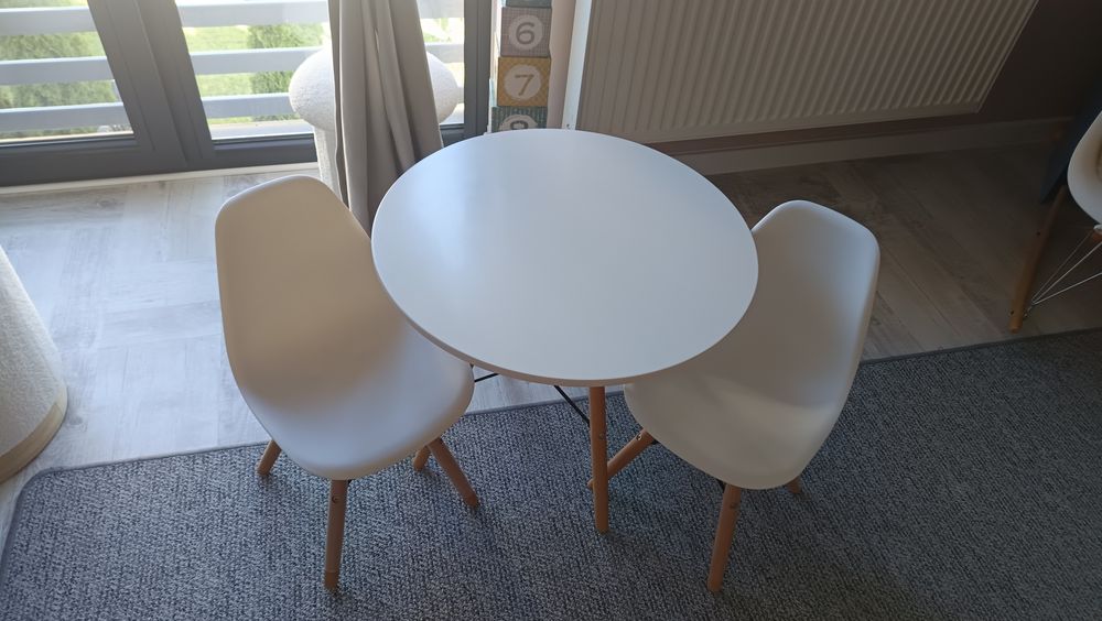 Komplet skandynawski dziecięcy stolik+2 krzesełka
