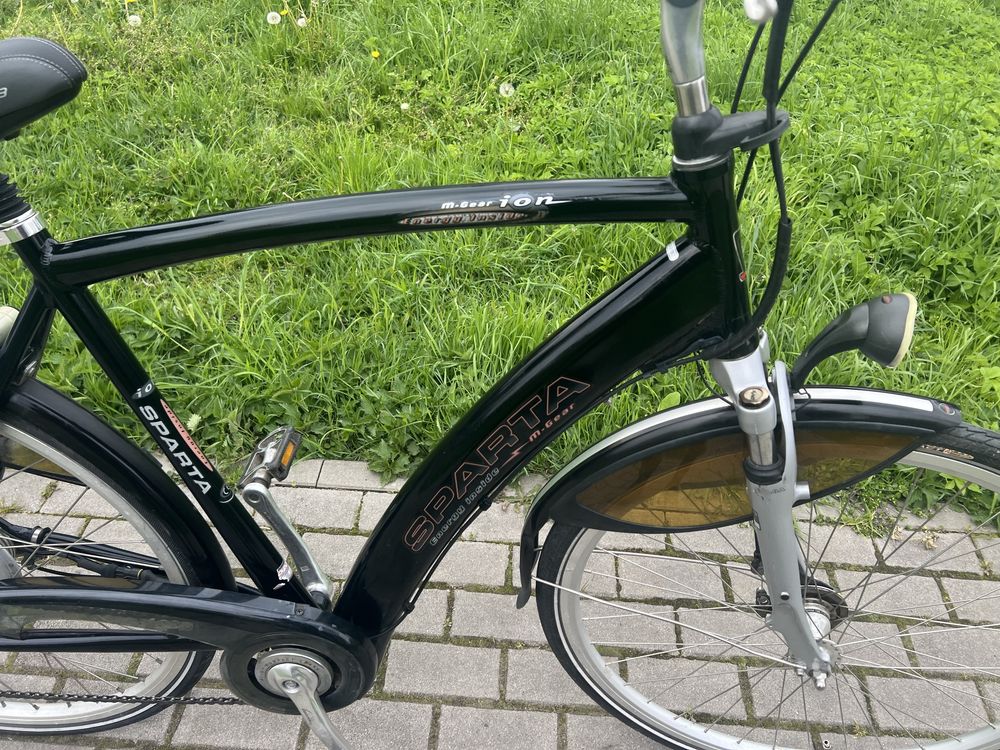 Męski rower elektryczny SPARTA ION z baterią w ramie /A
