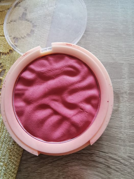 Róż do policzków – daj kosmetykom drugą szansę :-)