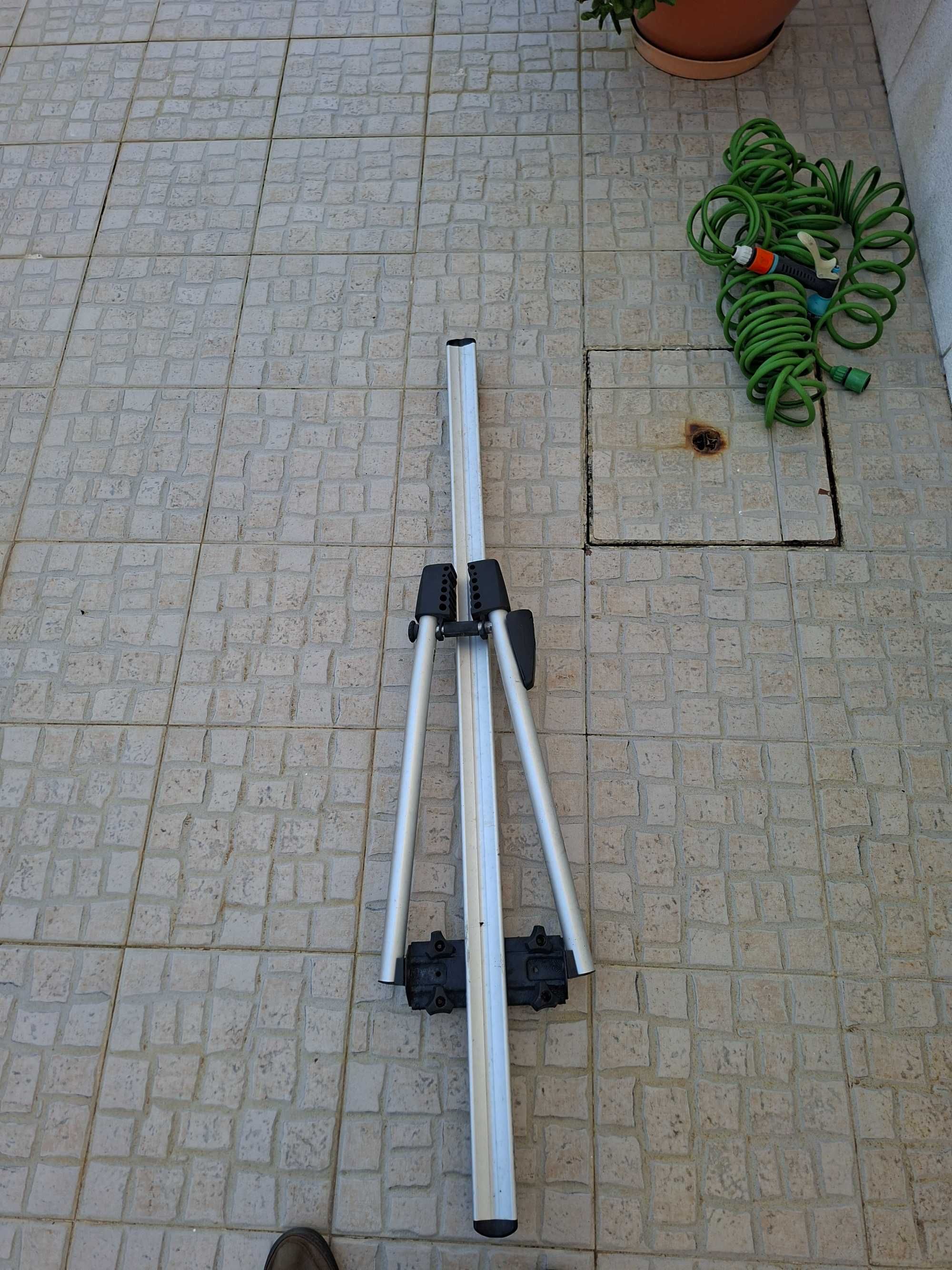 Suportes Bicicleta e Barras Transversais