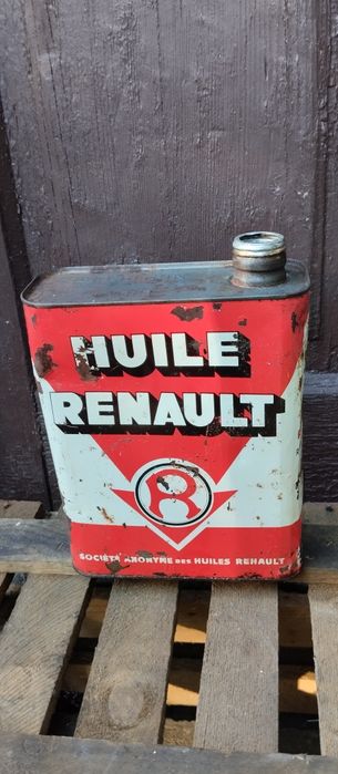 Stara puszka po oleju renault Francja