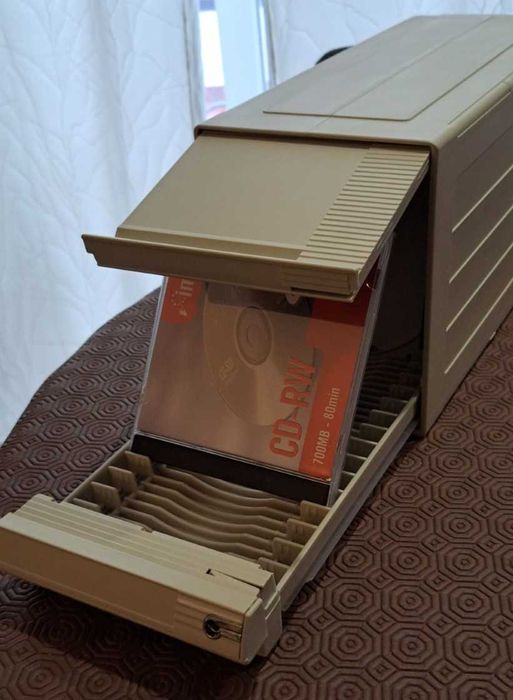 Caixas para arrumação e arquivo - CD Rom e DVD