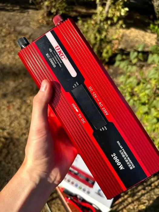 Інвертор / перетворювач напруги UKC KC-2000D 2000 Вт (12 → 220 В)