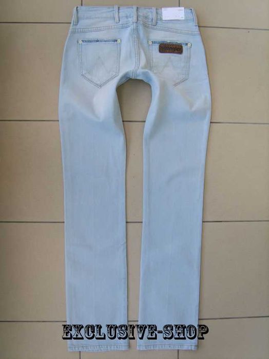 Spodnie damskie jeansowe Wrangler Charlie cudowne W28 L34 ; pas 77 cm