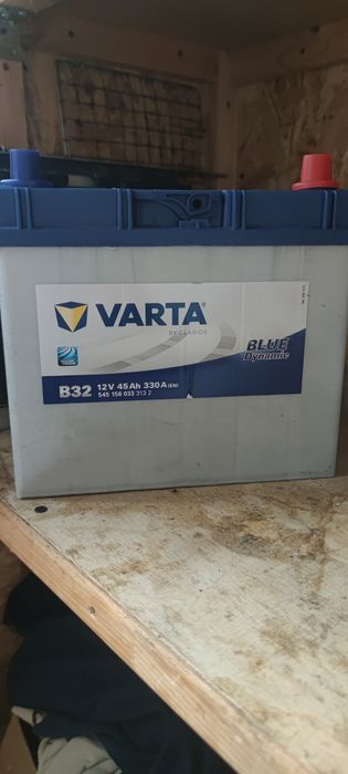 Аккумулятор VARTA 45  новий на гарантії