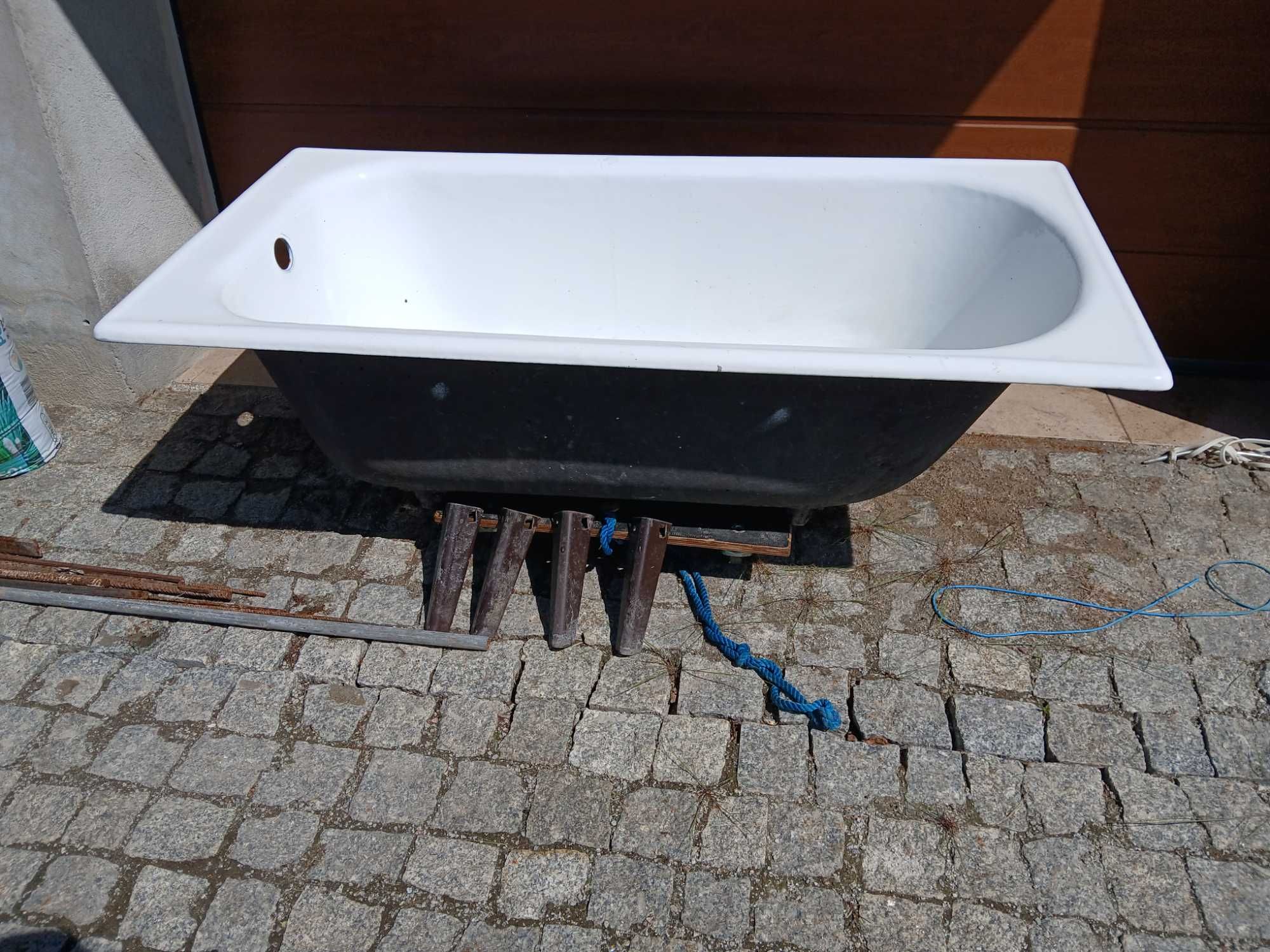 Sprzedam wanne żeliwną