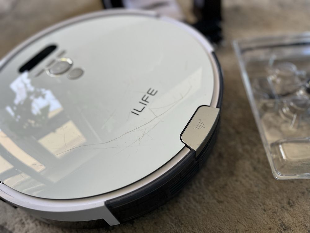 Robot ILIFE V8 plus