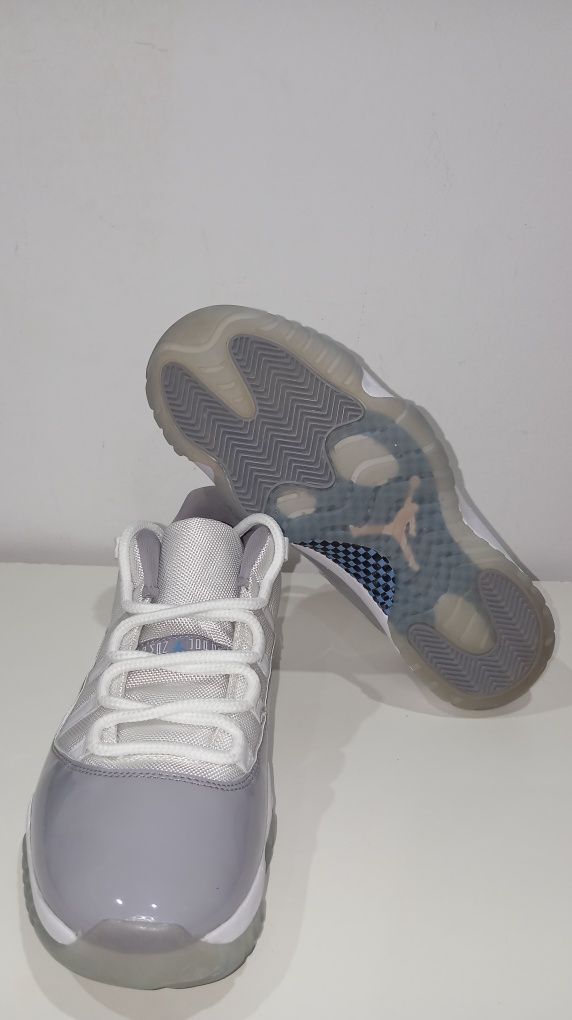 Jordans 11 retro low