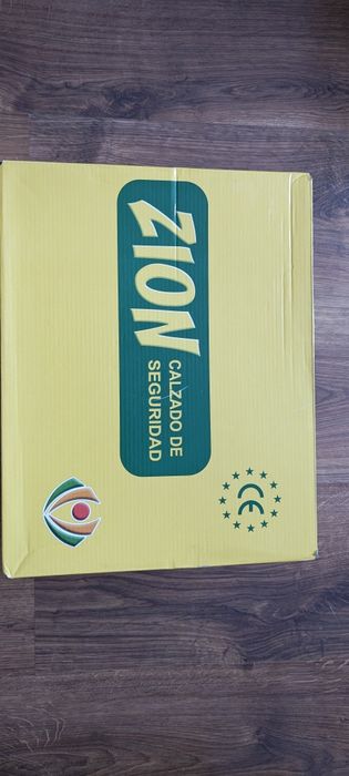 Buty robocze rozmiar 43