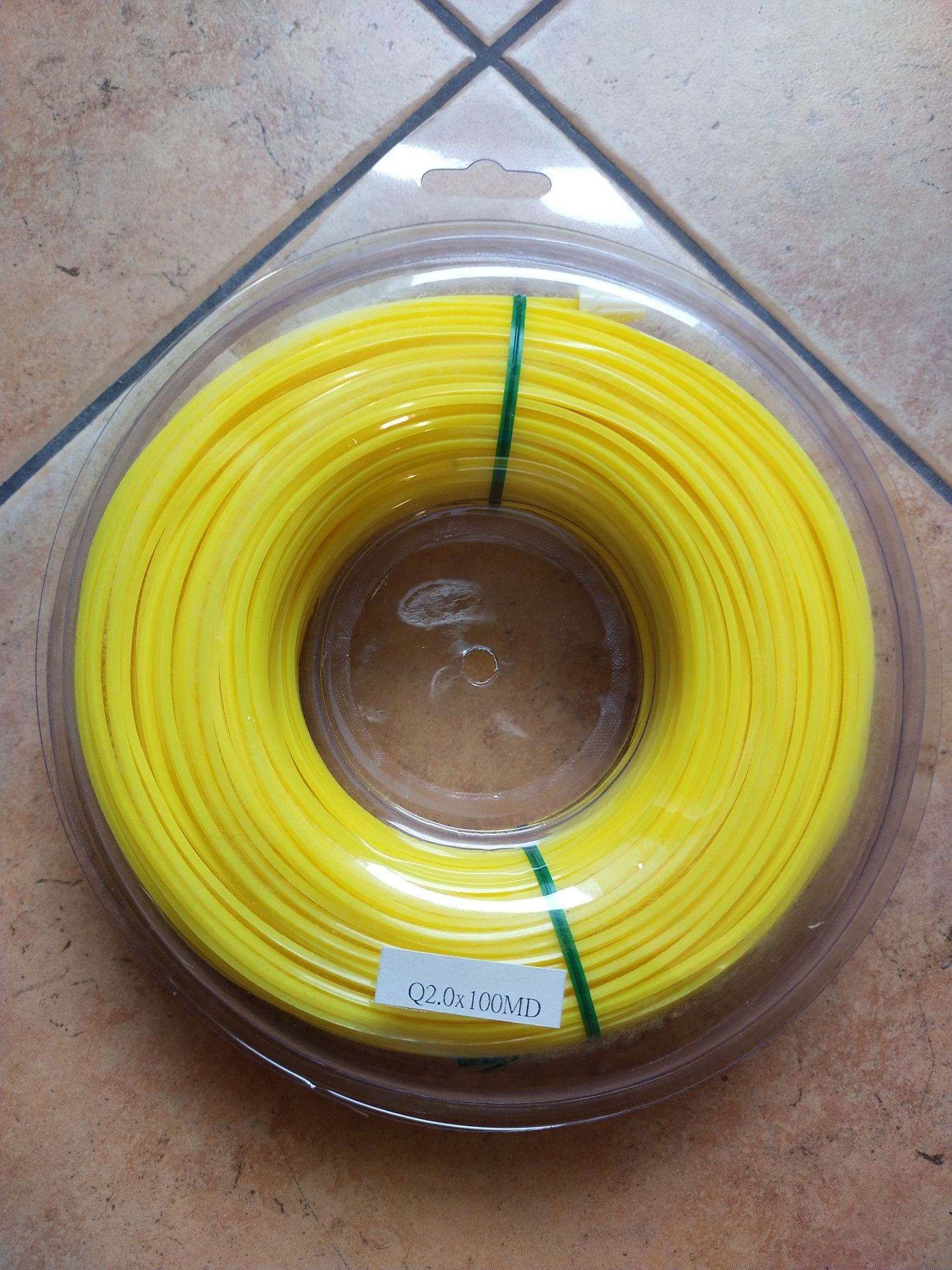 Żyłka 2,0mm 100mb kwadrat NOWA