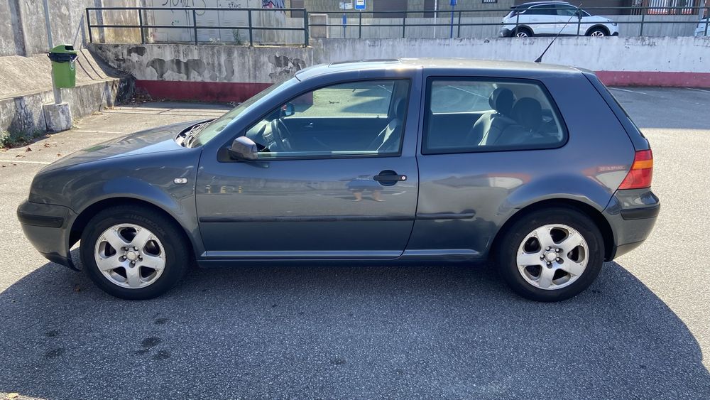 Volkswagen Golf 4 1.4 Gasolina 2000