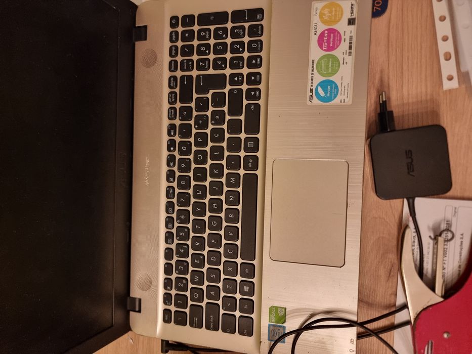 Portátil Asus A541U