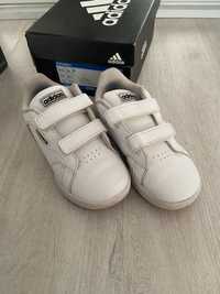 Sneakersy Adidas rozmiar 26,5