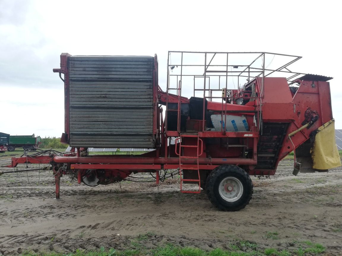 Kombajn do zbioru ziemniaków Grimme SR 8040