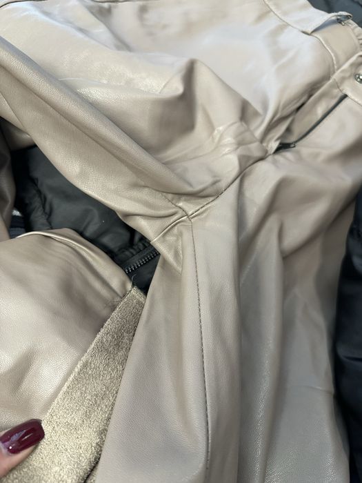 Пакет теплого жіночого одягу осінь-зима куртка светри штани снікерси