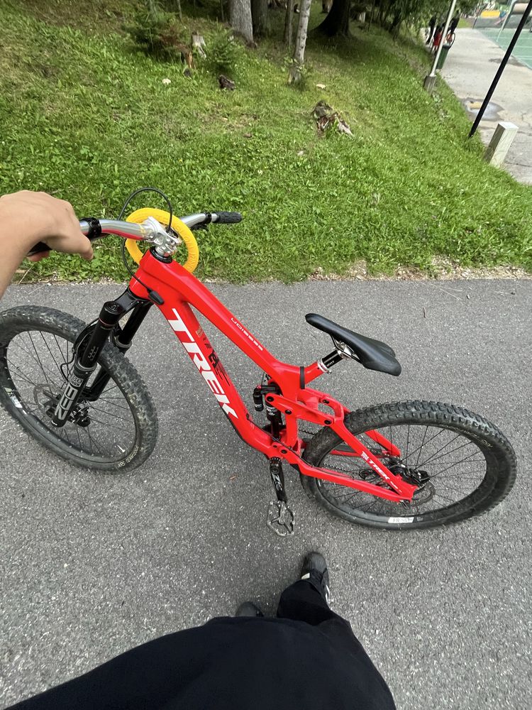 Trek session 9.9 M 27.5