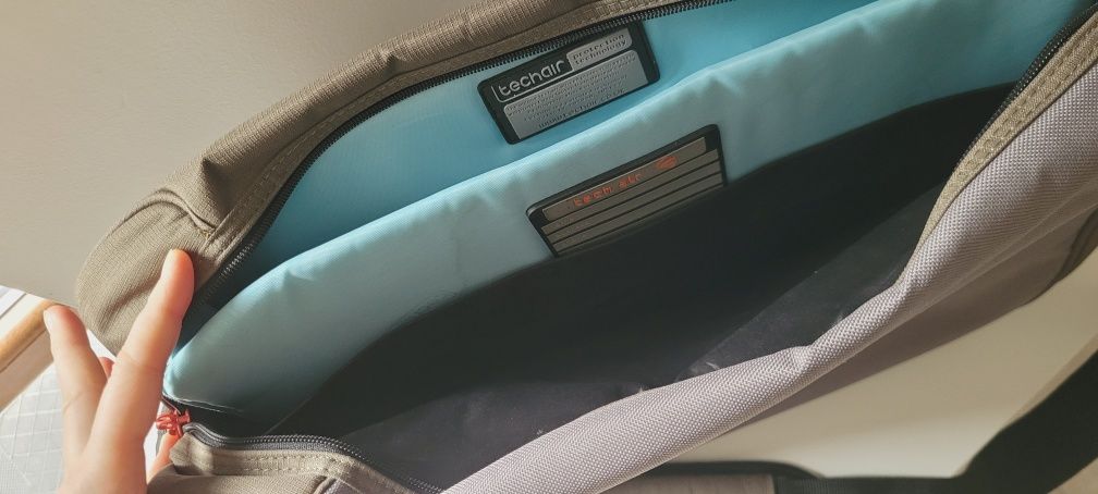 Tech air torba khaki na laptopa do luku bagażowego na lotnisko