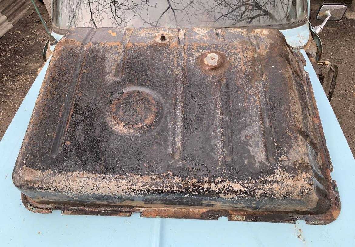 Паливний бак Москвич 412.
