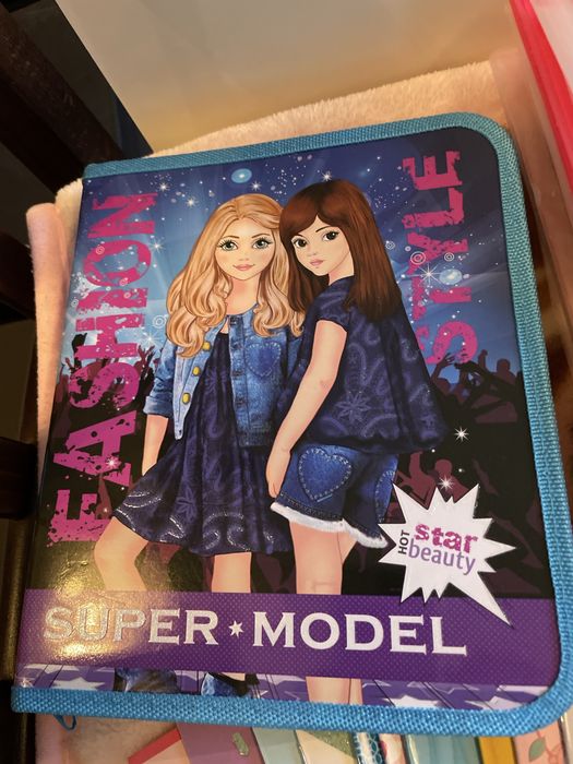 Школьные принадлежности