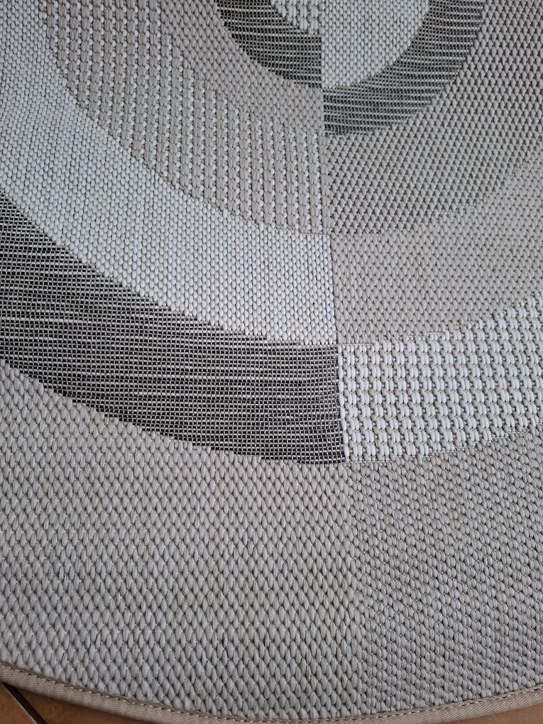 Dywan okrągły Bonprix średnica 120cm- nowy