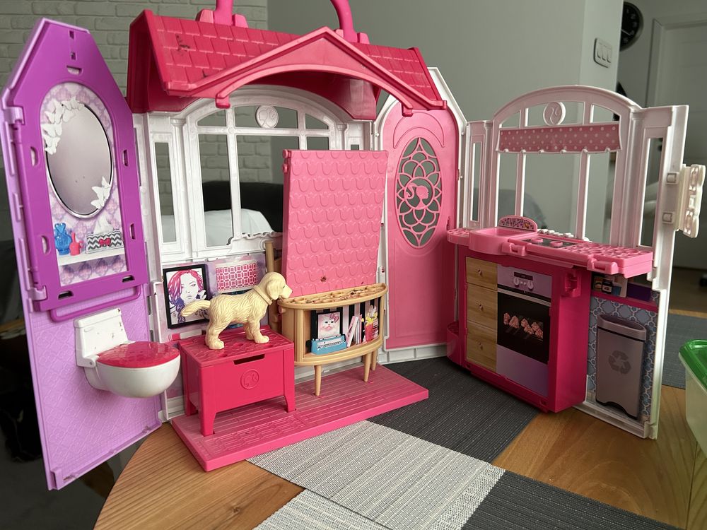 Domek mieszkanie Barbie - przenośny rozkładany