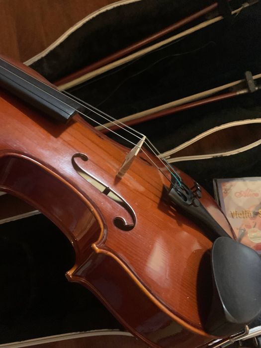 Скрипка 4/4 в ідеальному стані