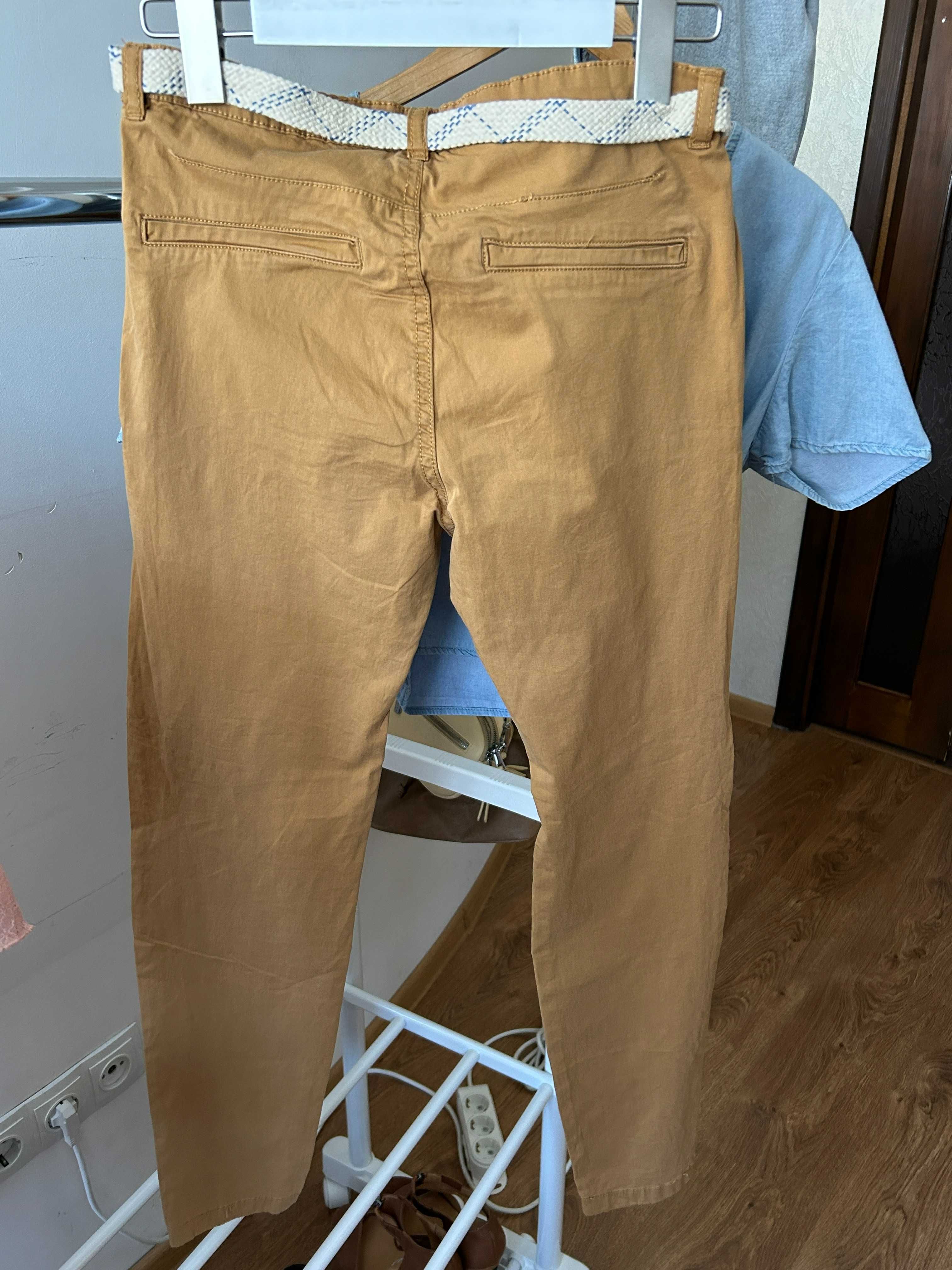 Гірчичні брюки з ременем від Pull&Bear