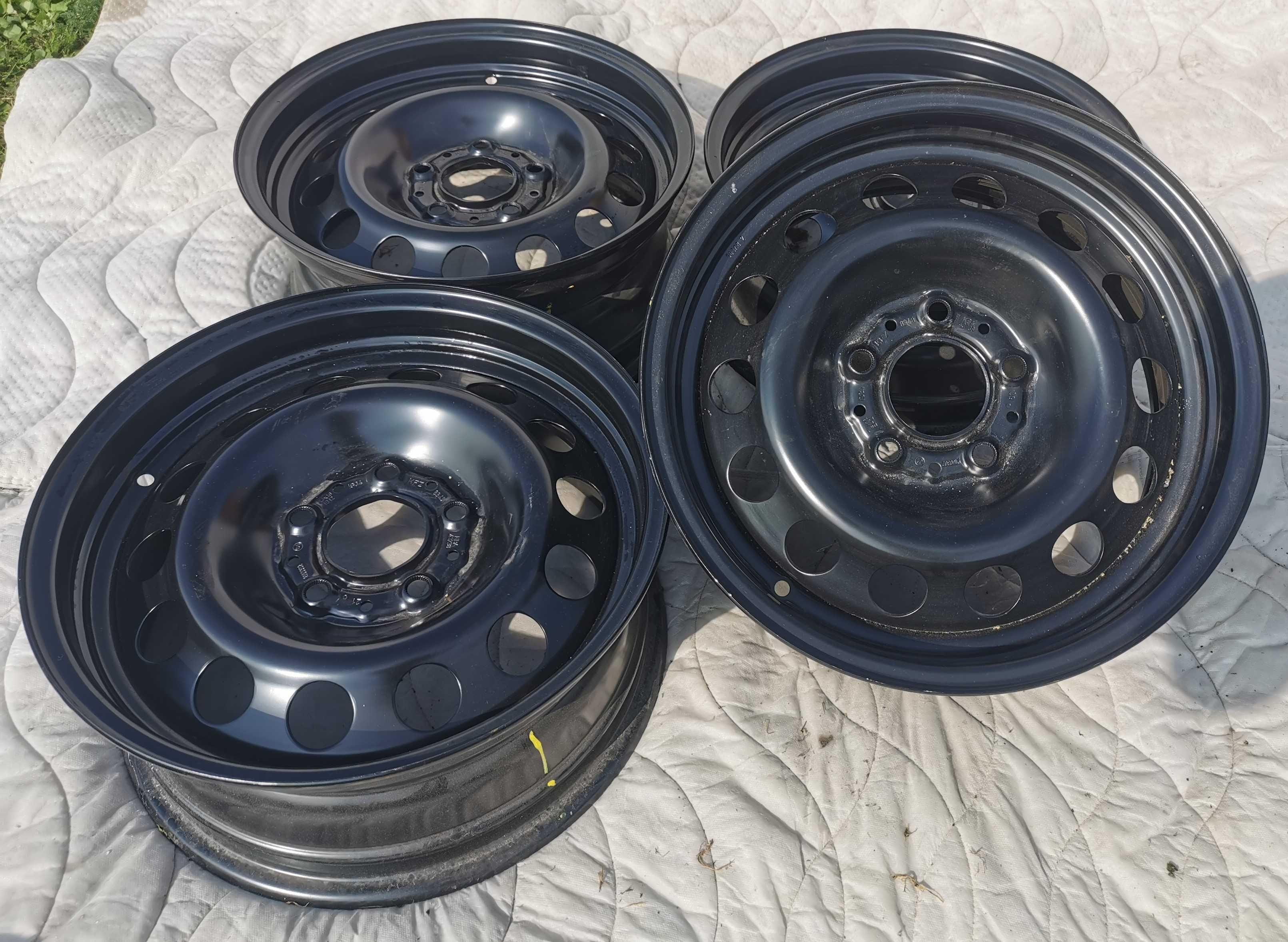 4x felgi stalowe 7Jx16 BMW seria 3 E90 E91 E92 E93 5x120 ET34 nowe KFZ