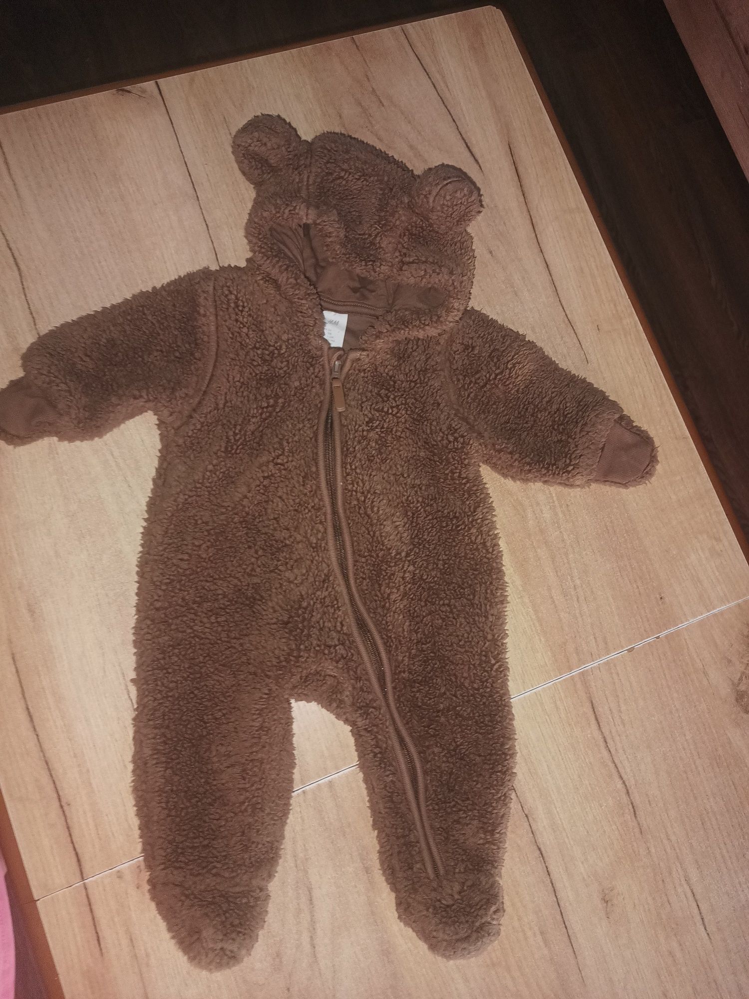 Czekoladowy Kombinezon Miś h&m na jesień 56cm