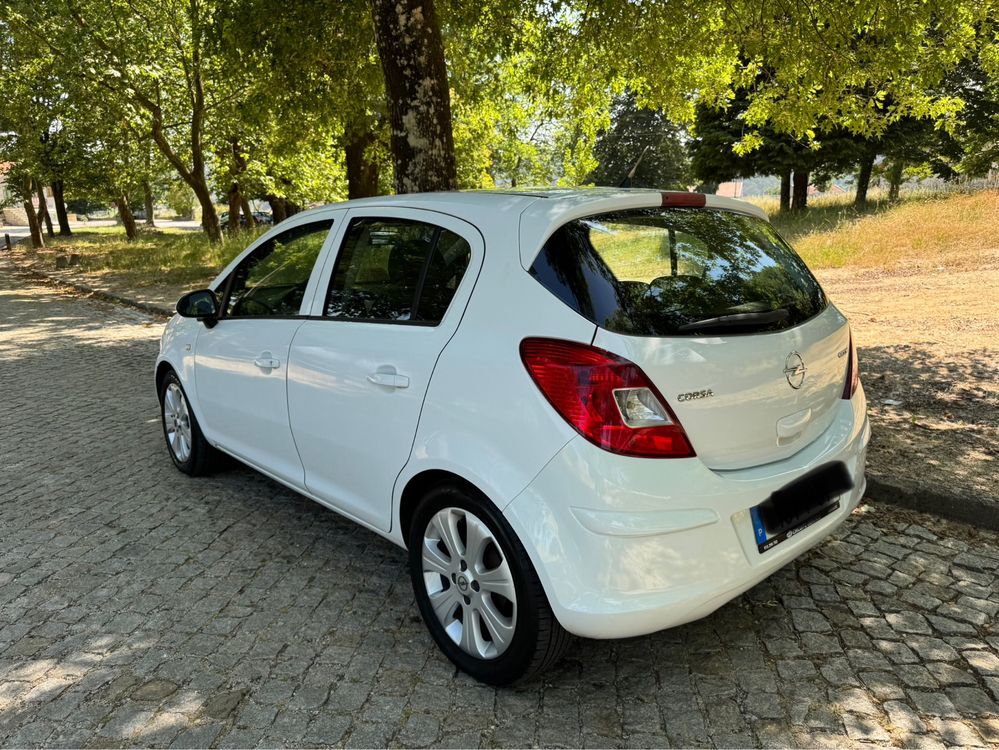 Opel corsa D 1.3CDTi 2008