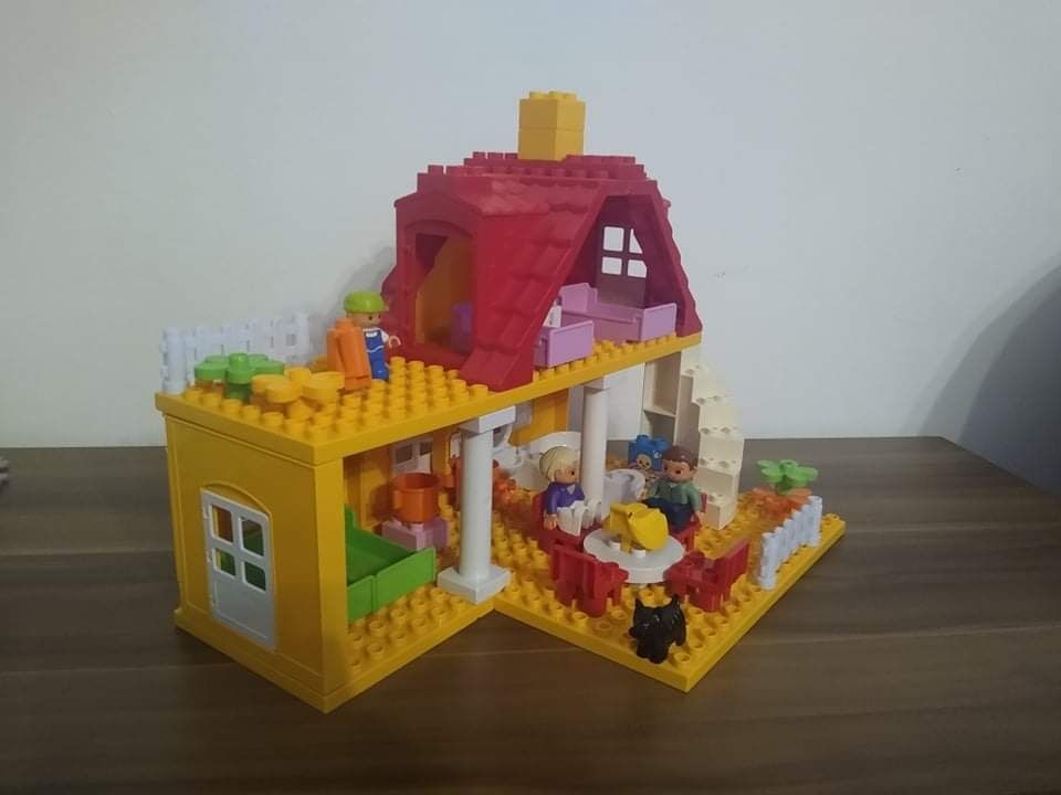 Domek z klocków Lego Duplo I nie tylko