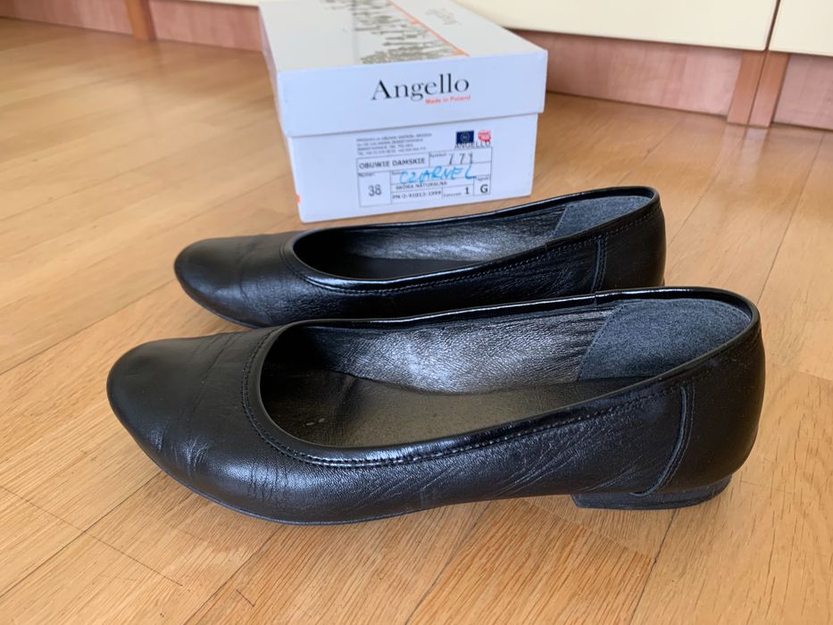 Czarne skórzane baleriny 38