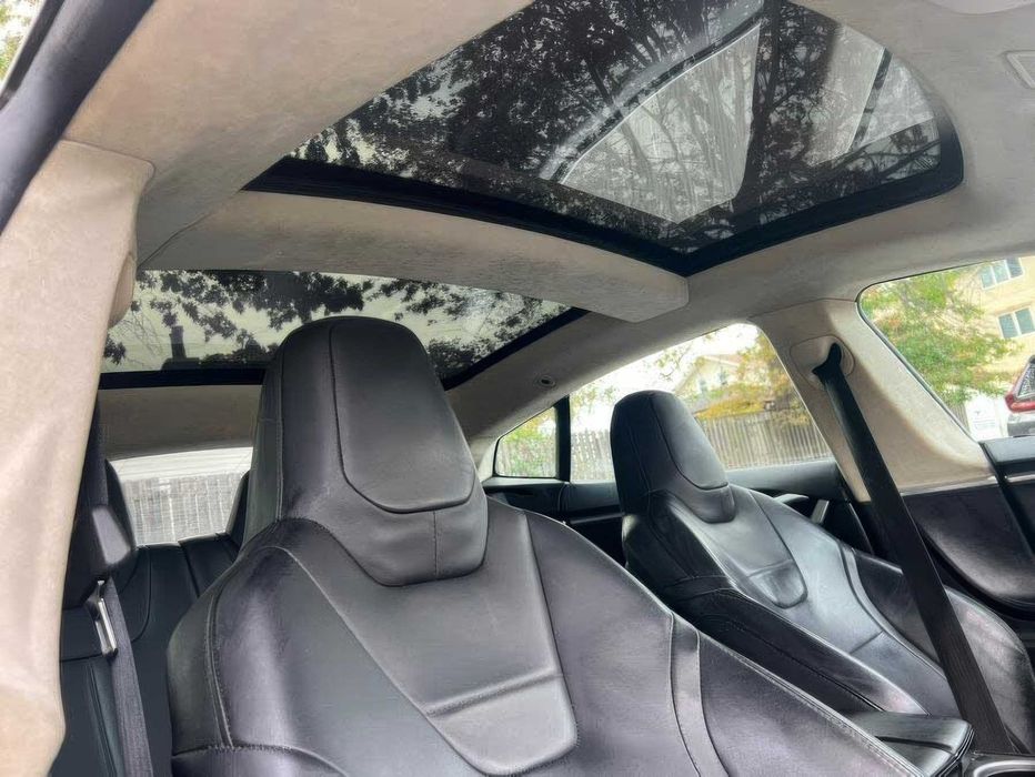 Tesla Model S 90D      2016