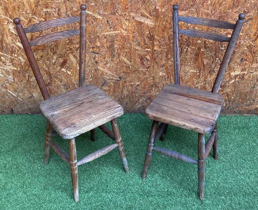 Cadeiras rusticas antigas par