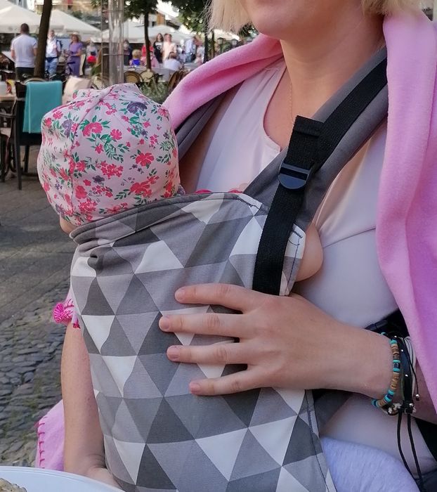 Czapeczka w kwiatki r.68, czapka niemowlęca bawełniana wiosenna,beanie