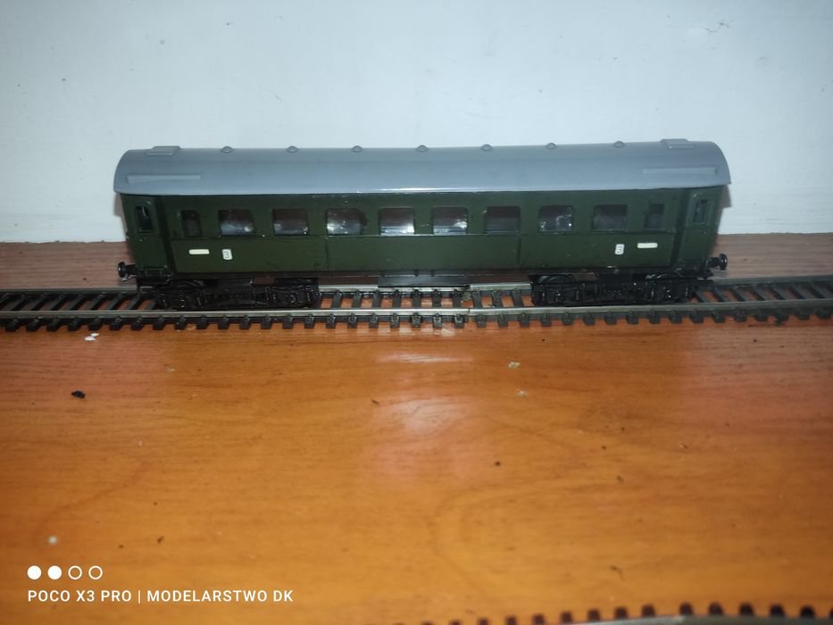 Piko wagon osobowy 3 klasy SCHICHT w skali H0 1:87 kolejka makieta