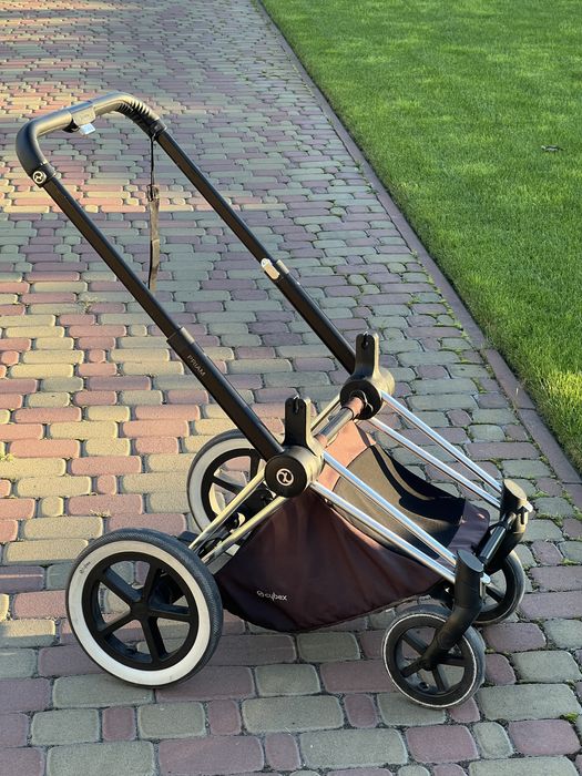Коляска Cybex Priam Platinum 3в1