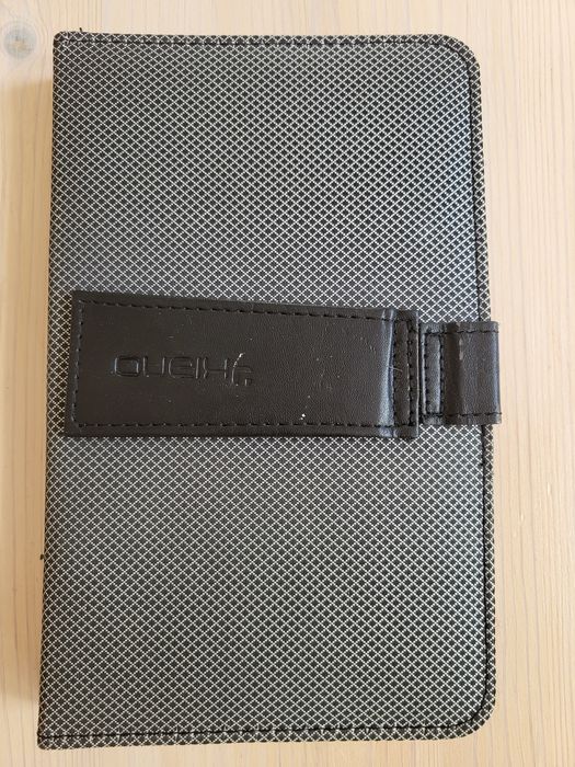 Etui pokrowiec z klawiaturą na tablet