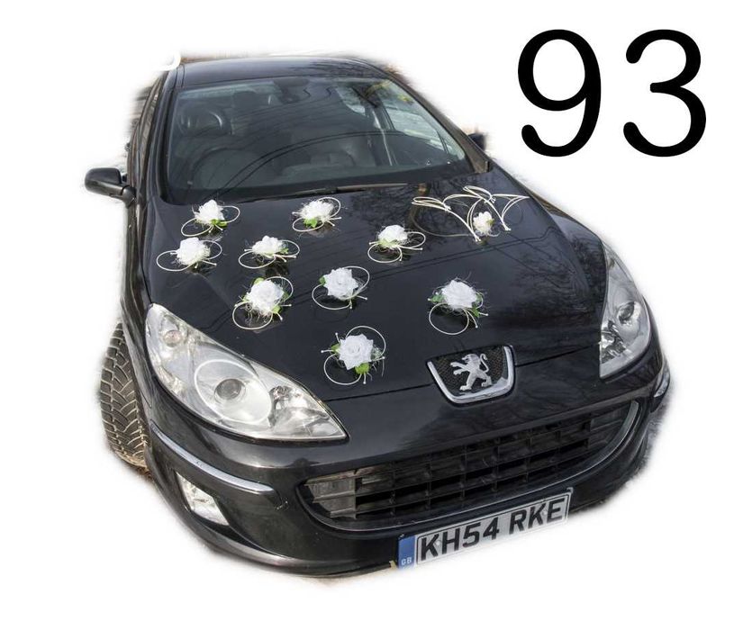 BIAŁA elegancka DEKORACJA NA SAMOCHÓD.Ozdoba na auto-kolory 093