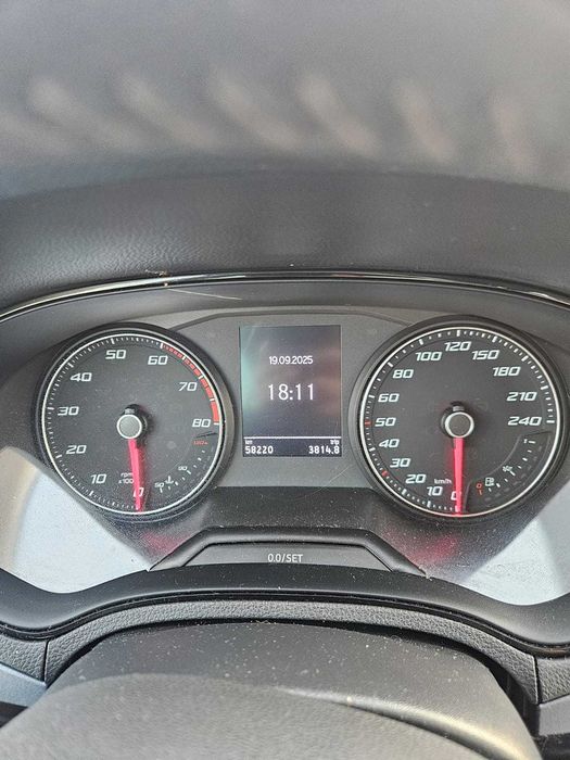 SEAT Arona 1.0 TSI Style - COMO NOVO