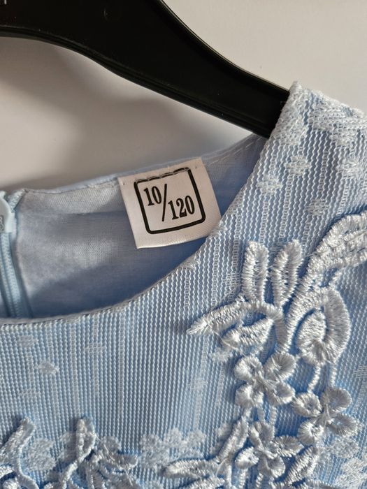 Piękna sukienka dla dziewczynki