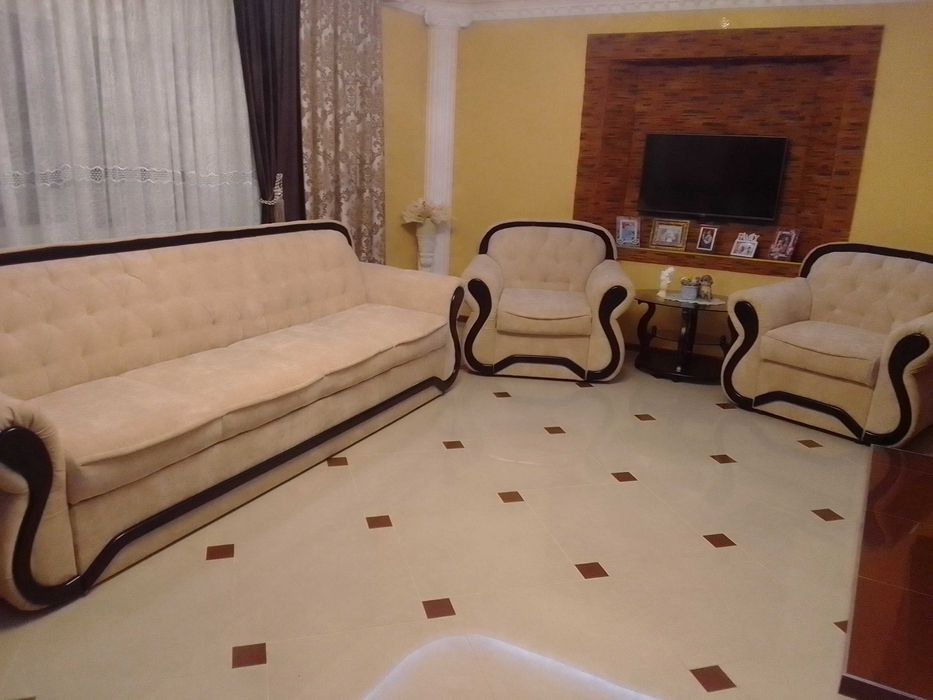 Ремонт та перетяжка м'яких меблів