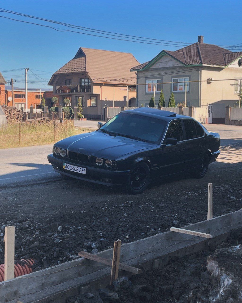Продам бмв 525і.