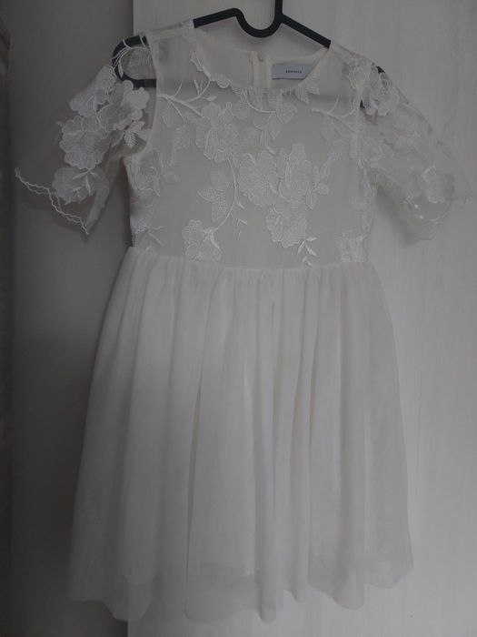 Sukienka dziewczęca Nowa R. 146 Reserved piękna