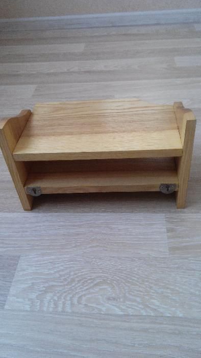 Прoдам пoлку ясень