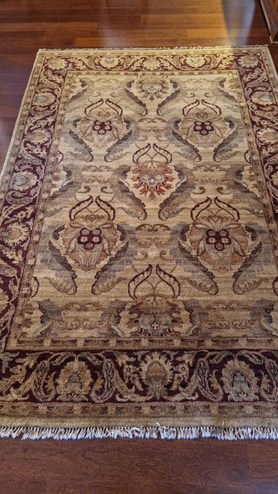 Tapete Oriental Indiano - Como Novo