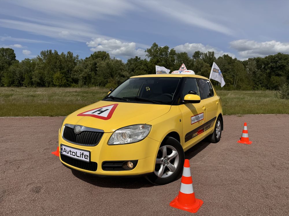 Инструктор по вождению, уроки вождения, частный автоинструктор