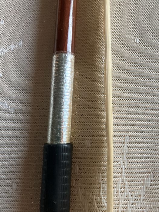 Arco de violino, como novo, 74 cm.