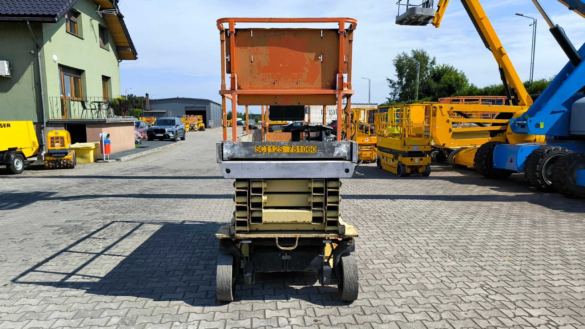 Podnośnik nożycowy JLG 3246 ES rok 2007 cena brutto